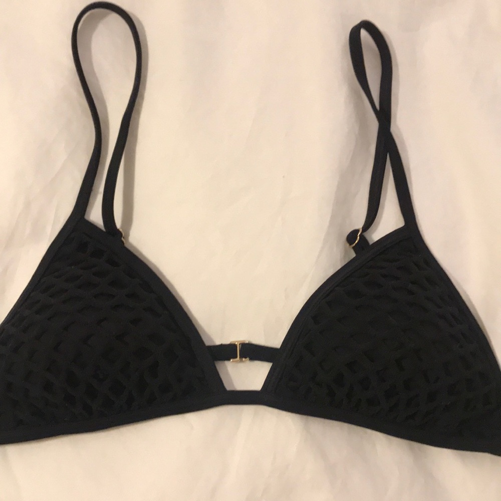 Black bikini - Picture 2 of 5